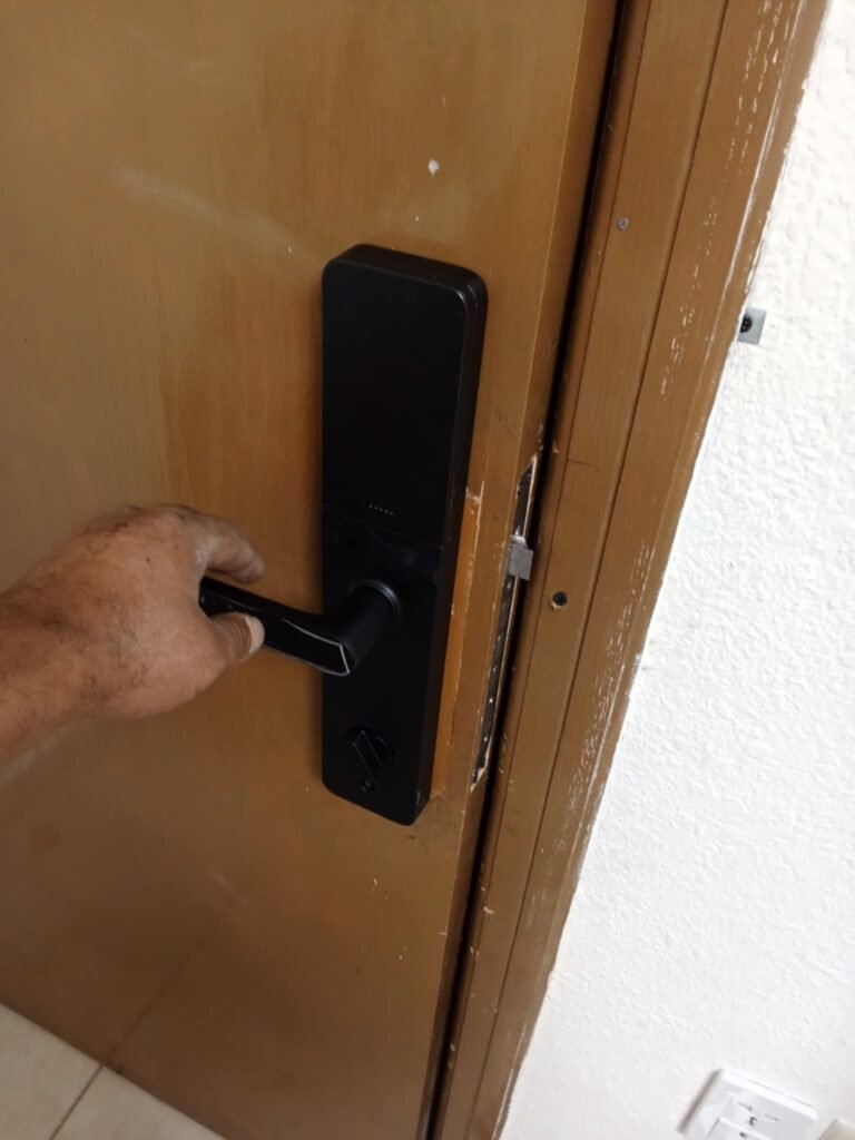 تركيب قفل ذكي بالخبر اتصل الان0548790919