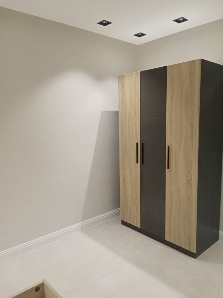 Read more about the article نجار تركيب اثاث اشلي بالخبر